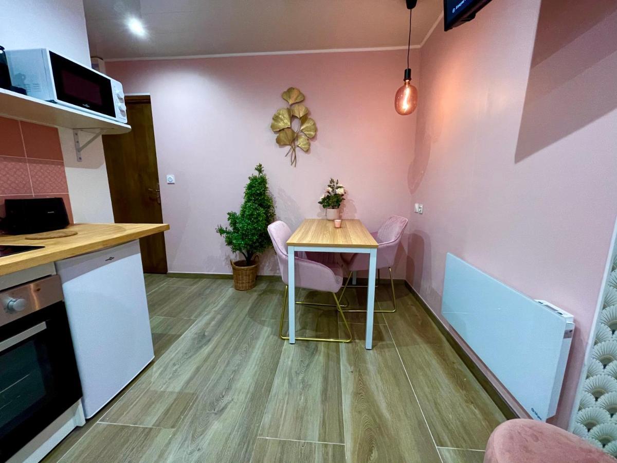 Capstay Color Valenciennes & Netflix Trith-Saint-Leger 외부 사진