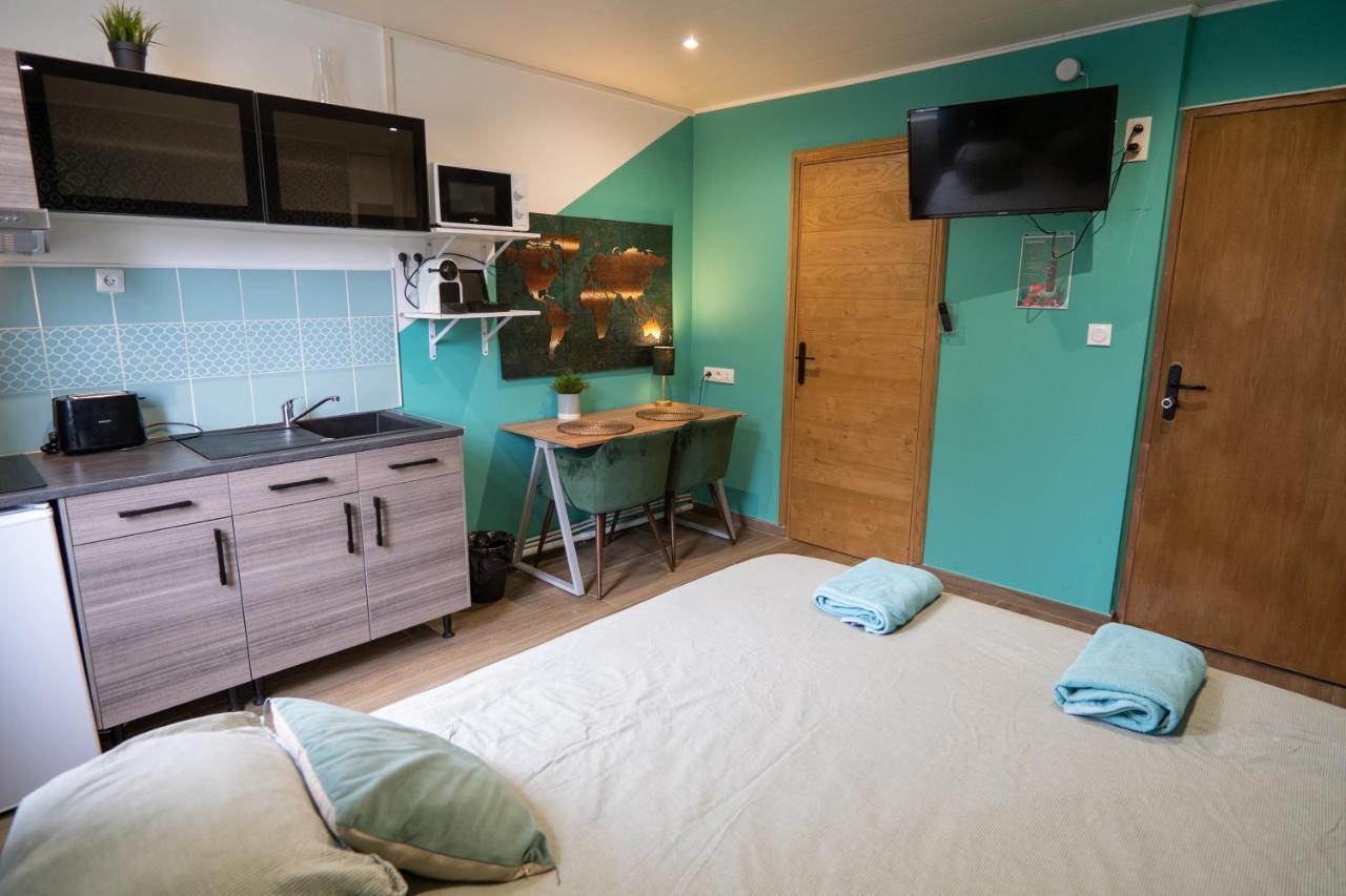 Capstay Color Valenciennes & Netflix Trith-Saint-Leger 외부 사진